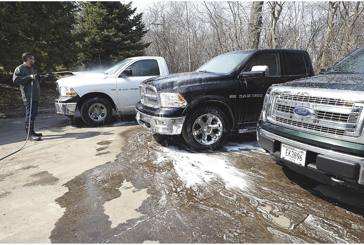 Hot water and wet steam cleaning